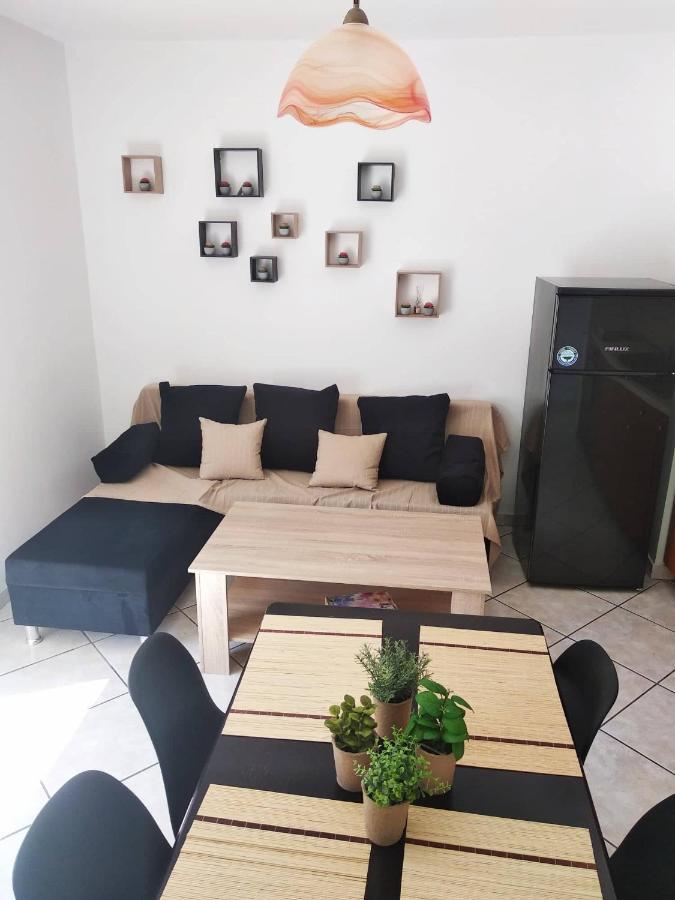 Apartment Kassiani 2 *